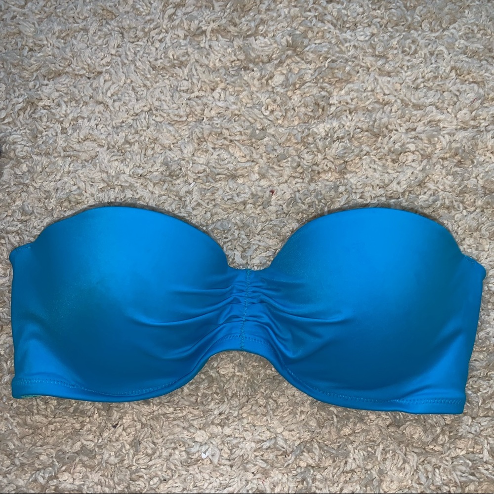 Victoria’s Secret strapless bikini top